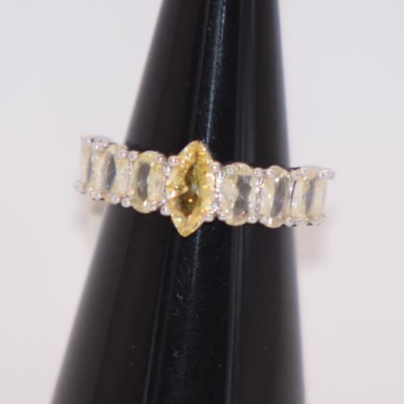 Bomb Party Ring Size 5 "Stunning Radiance" - Picture 5 of 7